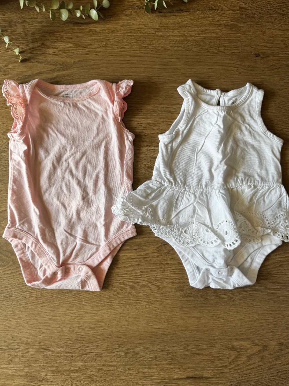 Baby Gap 2-Pack Baby Girl Bodysuits 6-12 Months Pink Ruffle White Eyelet Peplum